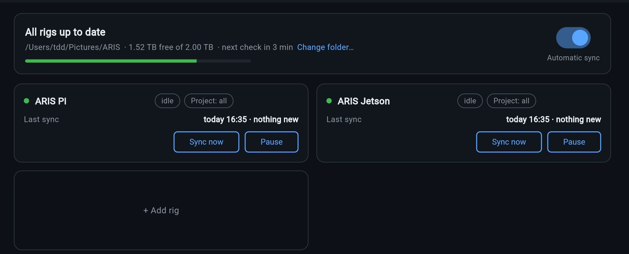 ARIS Data Sync screen — all rigs up to date: the sync folder with free space, automatic sync on, and per-rig cards for both rigs with their last-sync times